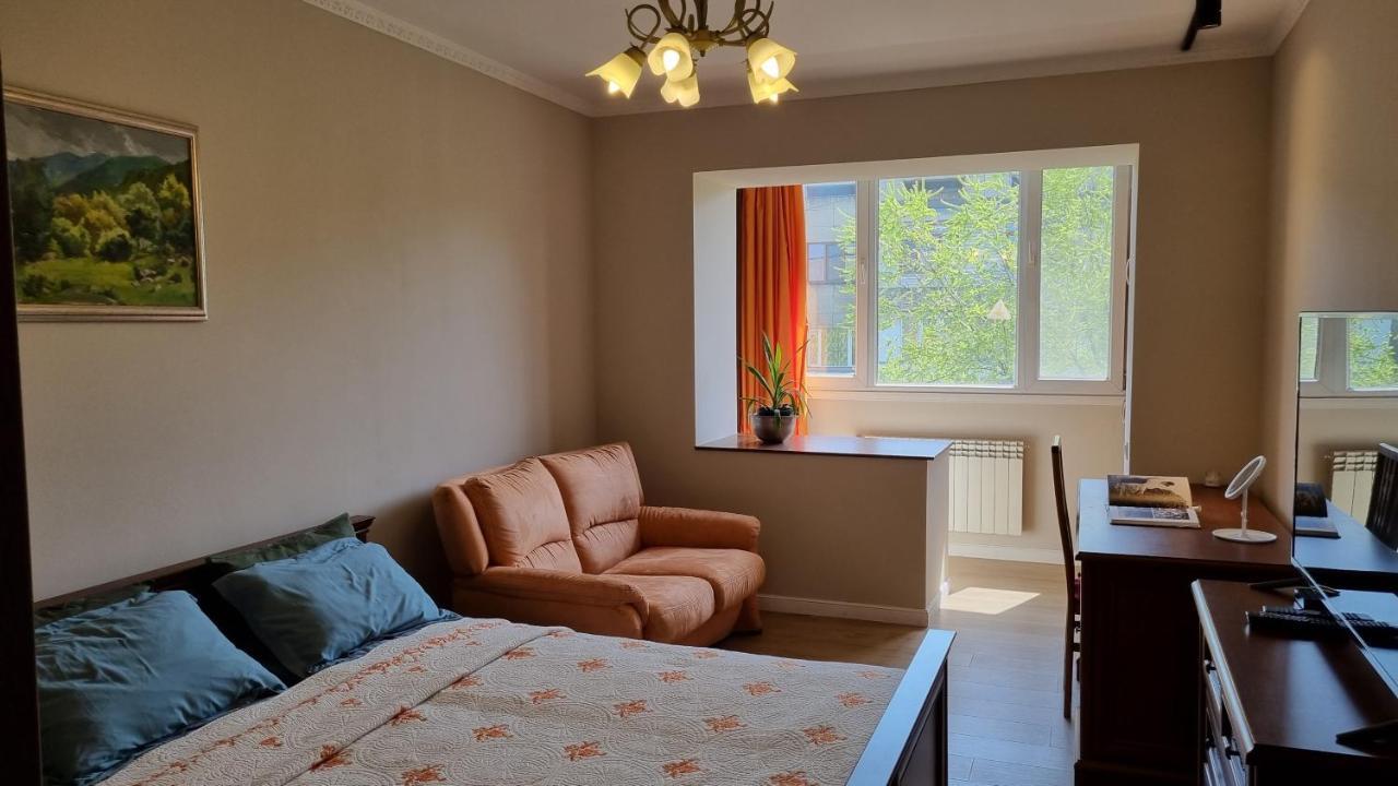 Almaty Apartment 76 Dış mekan fotoğraf